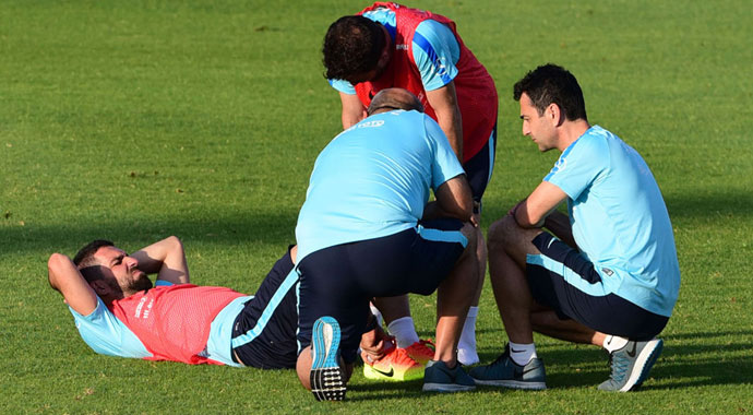 Milli Takım'da Arda'dan sonra Selçuk'da sakatlandı