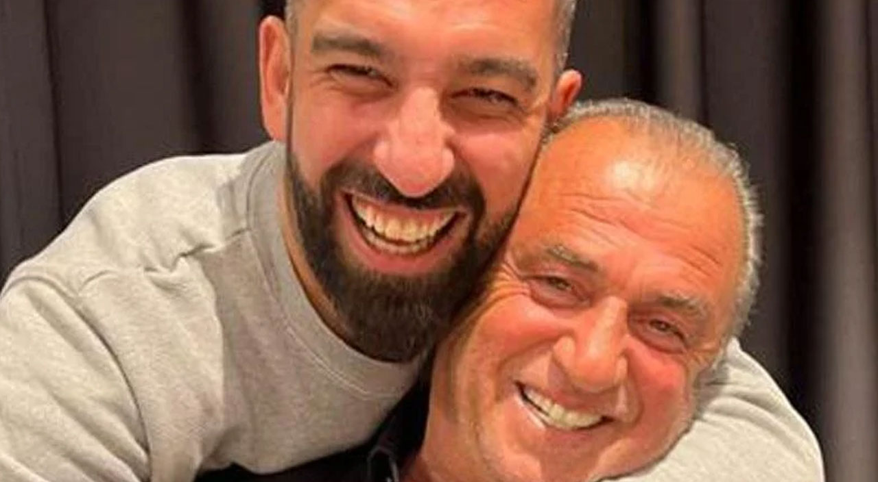 Ahmet Çakar'dan çok konuşulacak iddia: Arda Turan'ın futbol hayatı bitti Ahmet Çakar'dan çok konuşulacak iddia: Arda Turan'ın futbol hayatı bitti