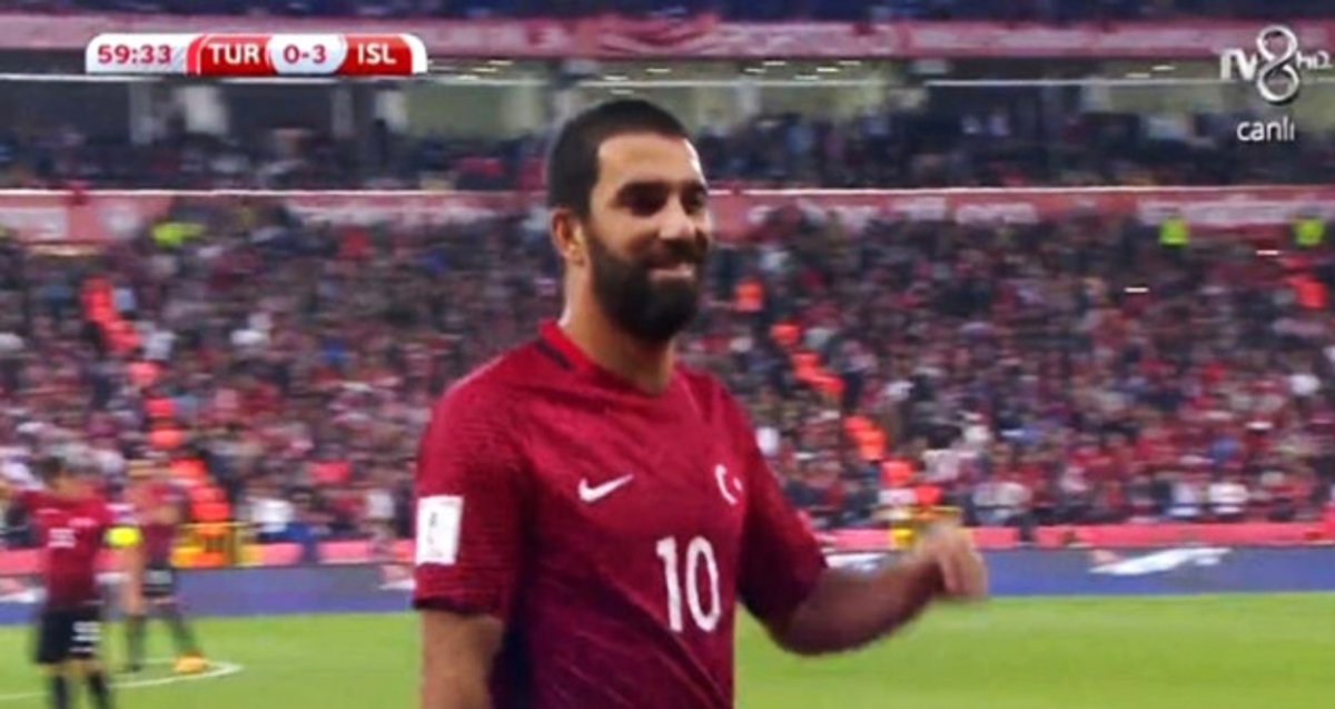 Arda Turan Barcelona maçında neden kadroya alınmadığını anlattı... "Tur rehberi değilim" Arda Turan Barcelona maçında neden kadroya alınmadığını anlattı... "Tur rehberi değilim"