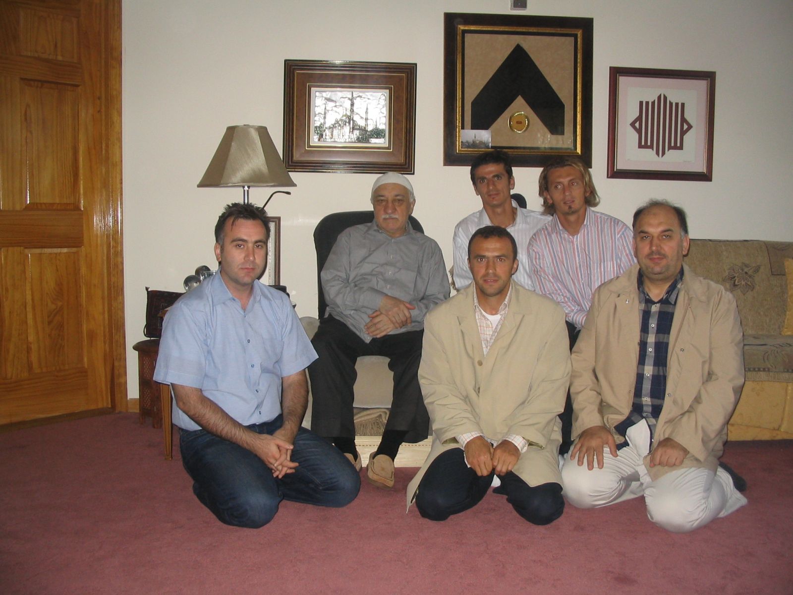 3 eski futbolcu Fethullah Gülen ile aynı karede