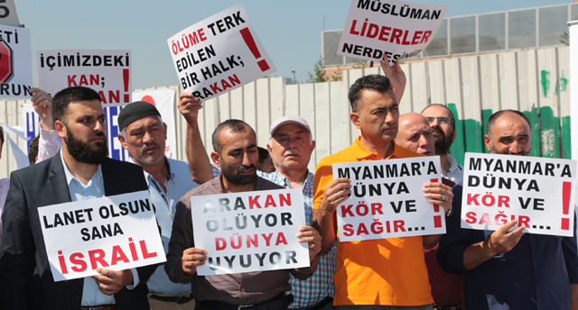 Üsküdar'da Arakan protestosu
