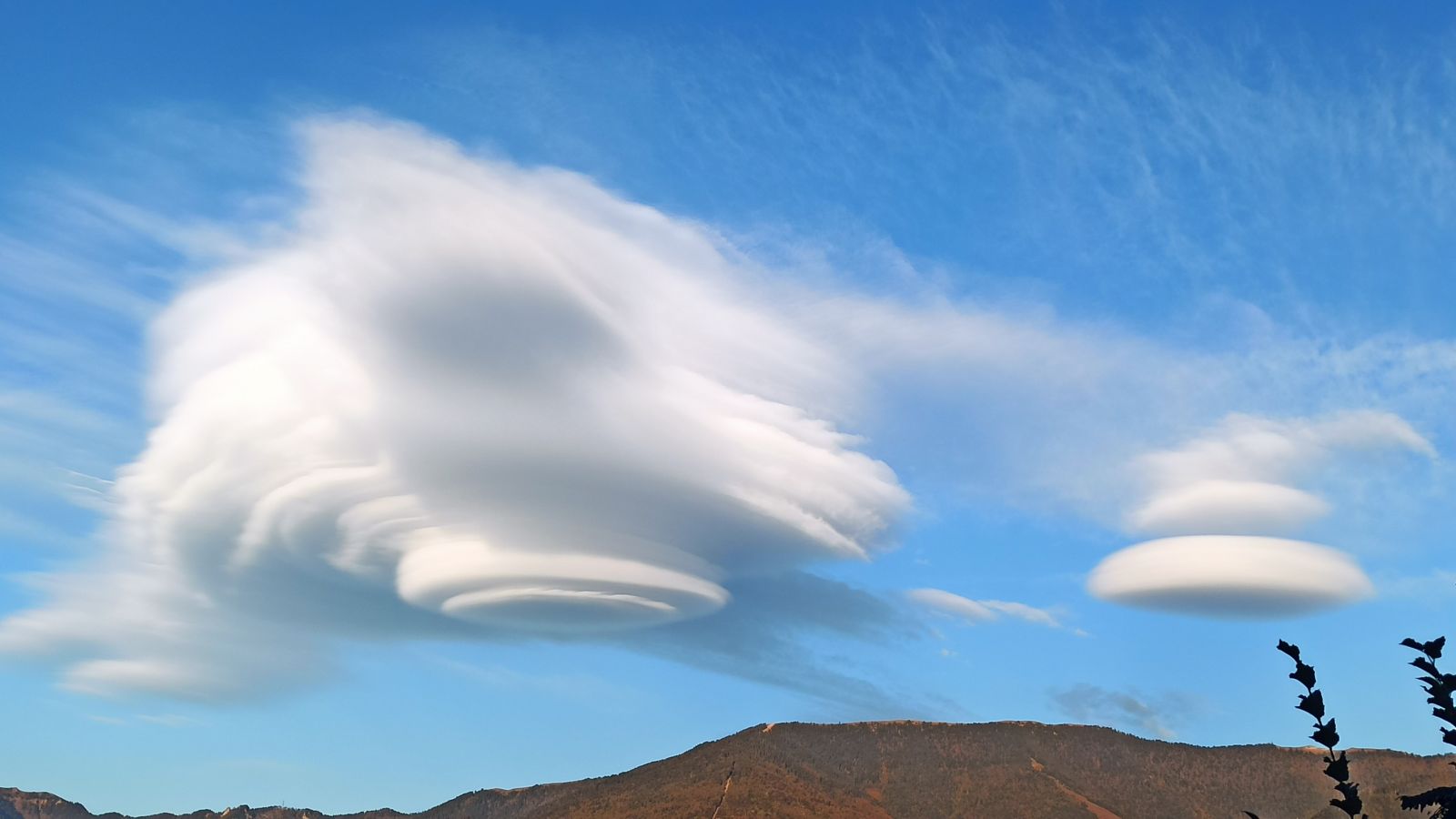 Artvin’de gökyüzünde ilginç görüntü