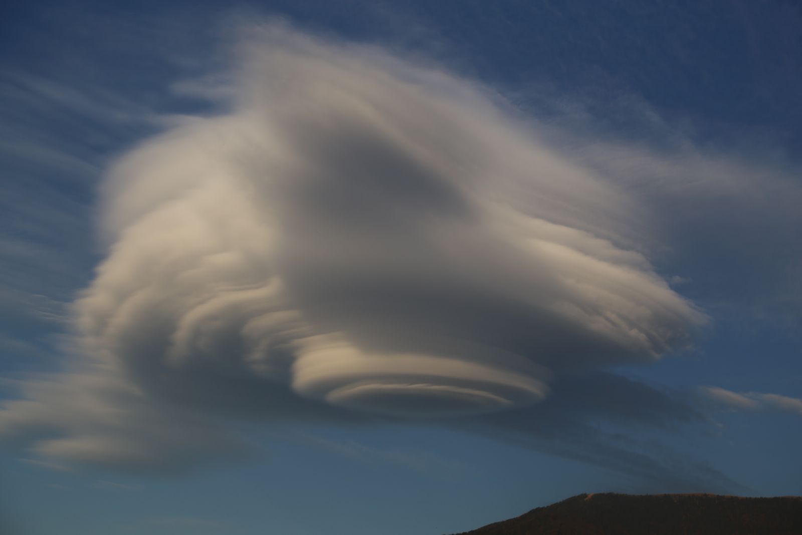 Artvin’de gökyüzünde ilginç görüntü