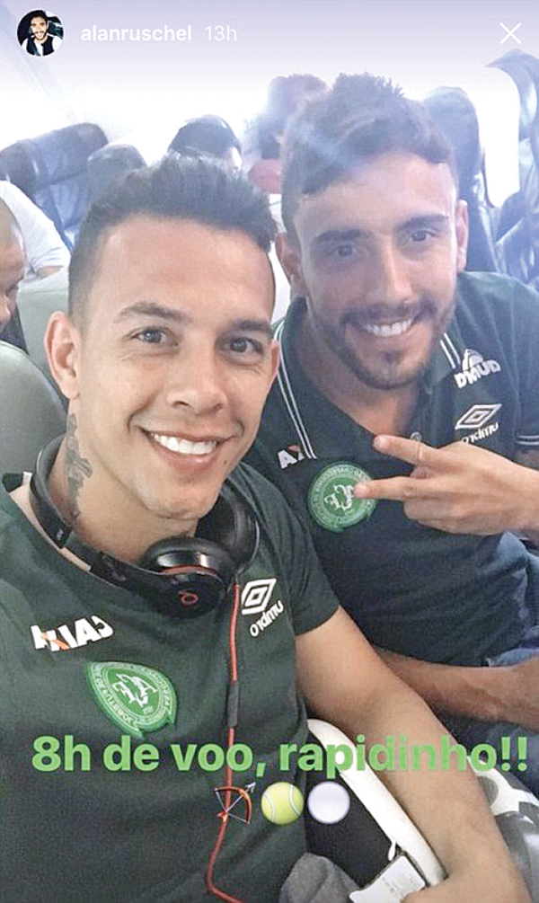 Yakıt bitti, futbol takımı yok oldu!