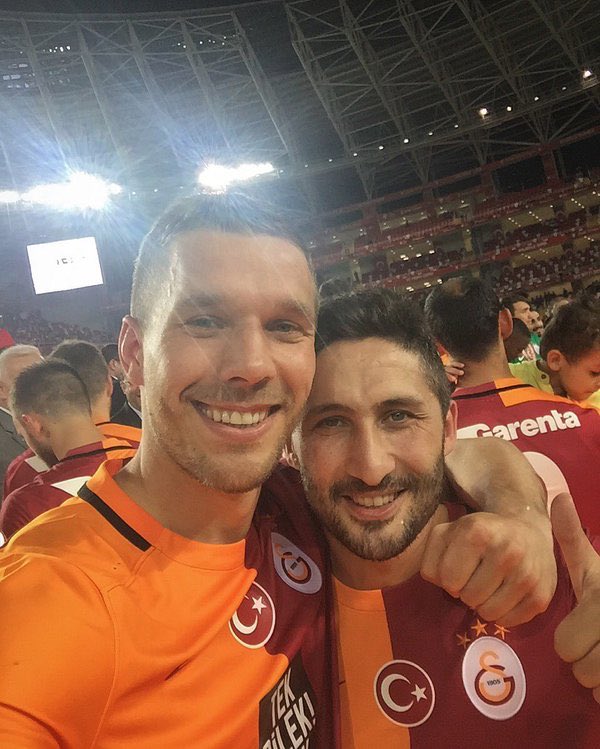 Podolski'den Sabri'ye destek mesajı
