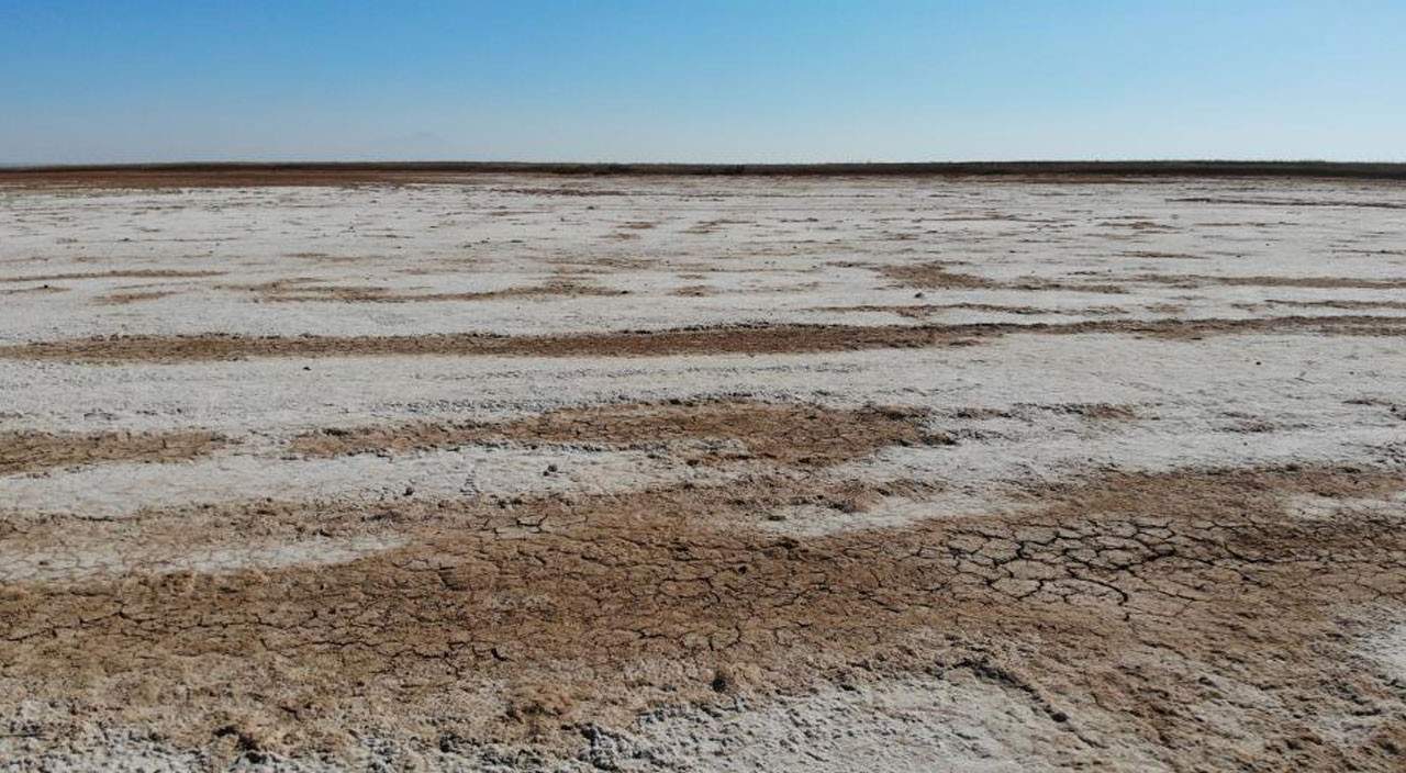 Uzmanlar uyardı: Tuz gölü daha çok küçülecek