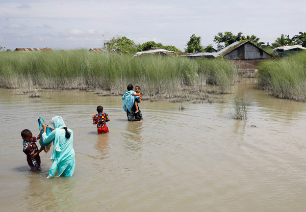 Asya'da korkunç felaket! 800'den fazla ölü var