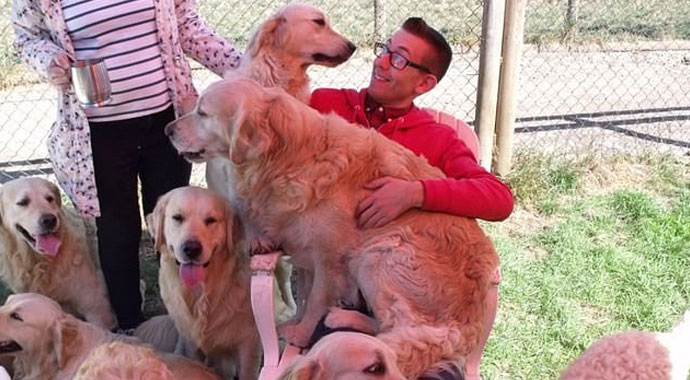 Bu parkta köpek sevmek ücretle