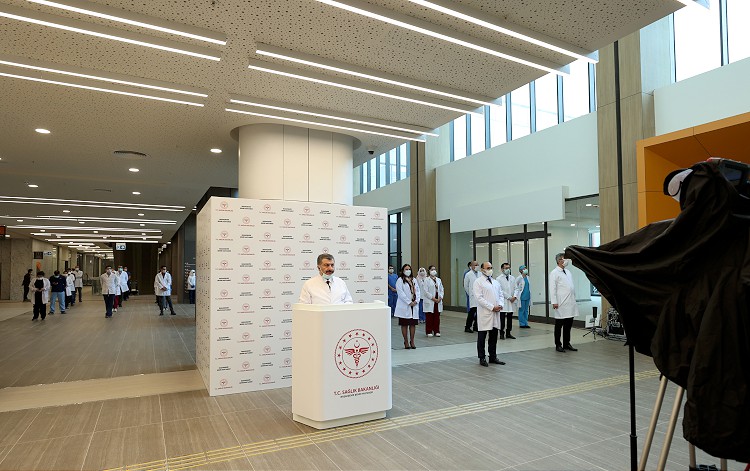 İstanbul Başakşehir Şehir Hastanesi'nin ilk etabı açıldı