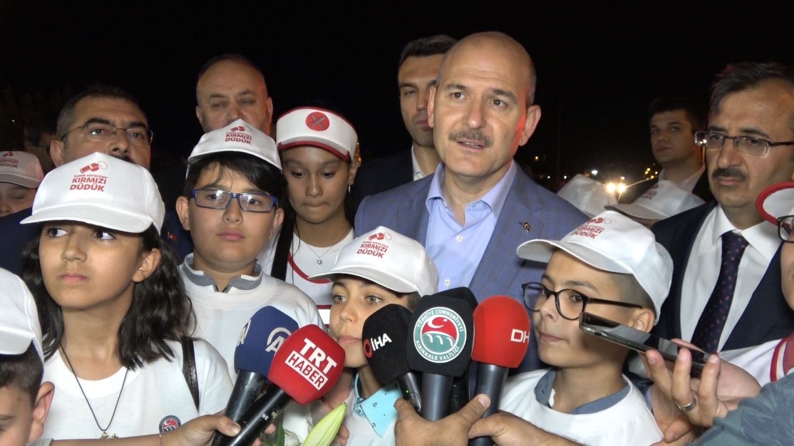 Bakan Soylu, trafik denetimlerine katıldı Bakan Soylu, trafik denetimlerine katıldı