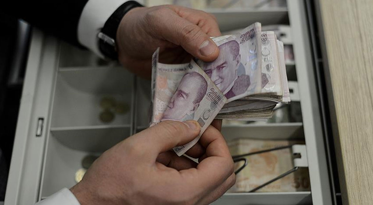 'Asgari ücret zammı'na bir yorum da AK Partili isimden! Müjde için tarih verdi