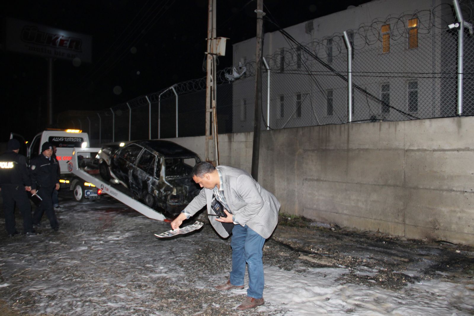 Askeri lojman önünde hareketli dakikalar!