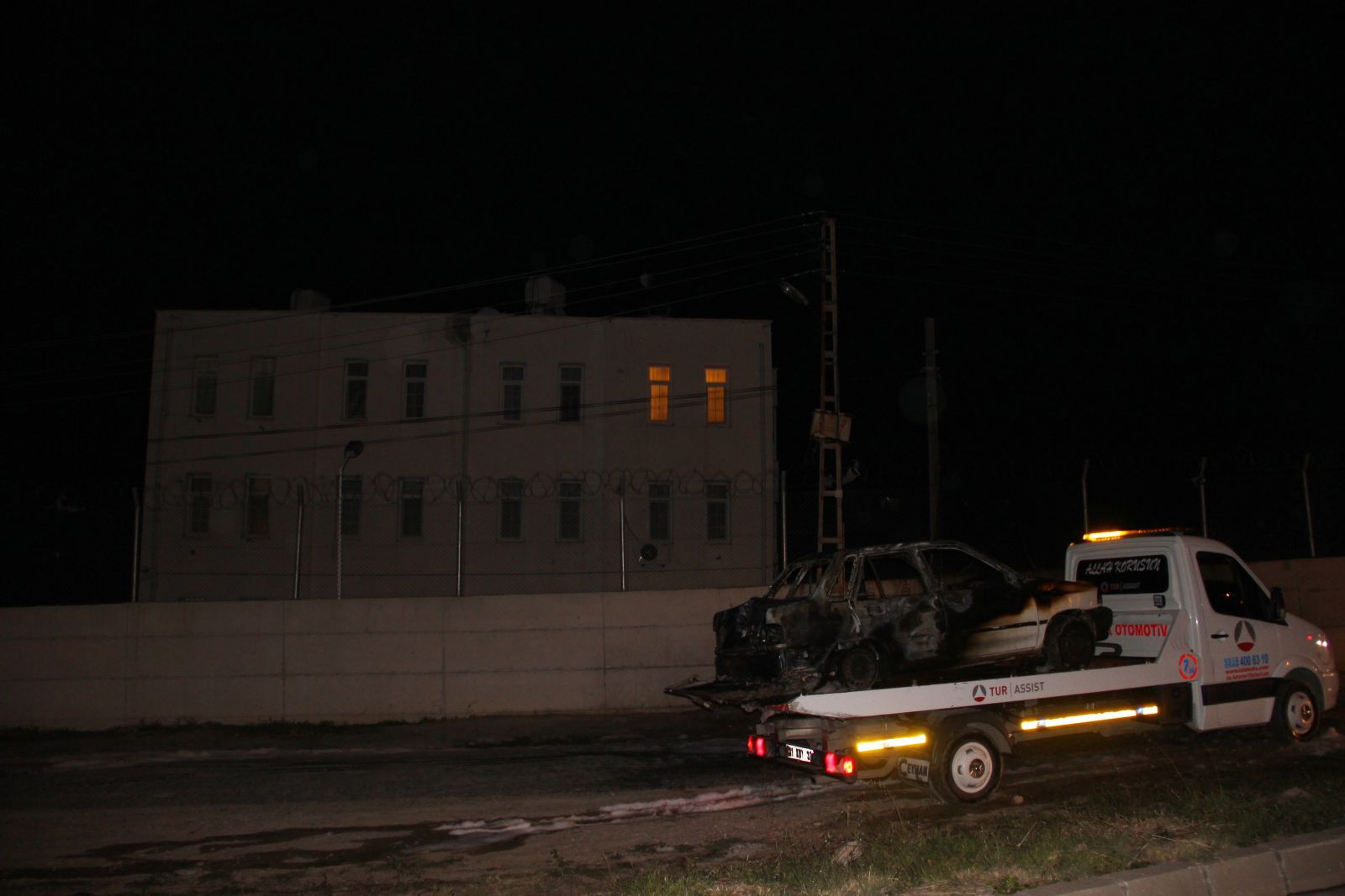 Askeri lojman önünde hareketli dakikalar!