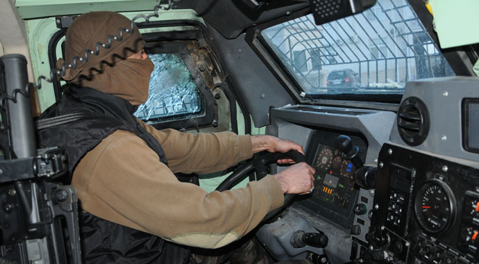 TSK harekete geçti, yüzlerce JÖH oraya sevk edildi