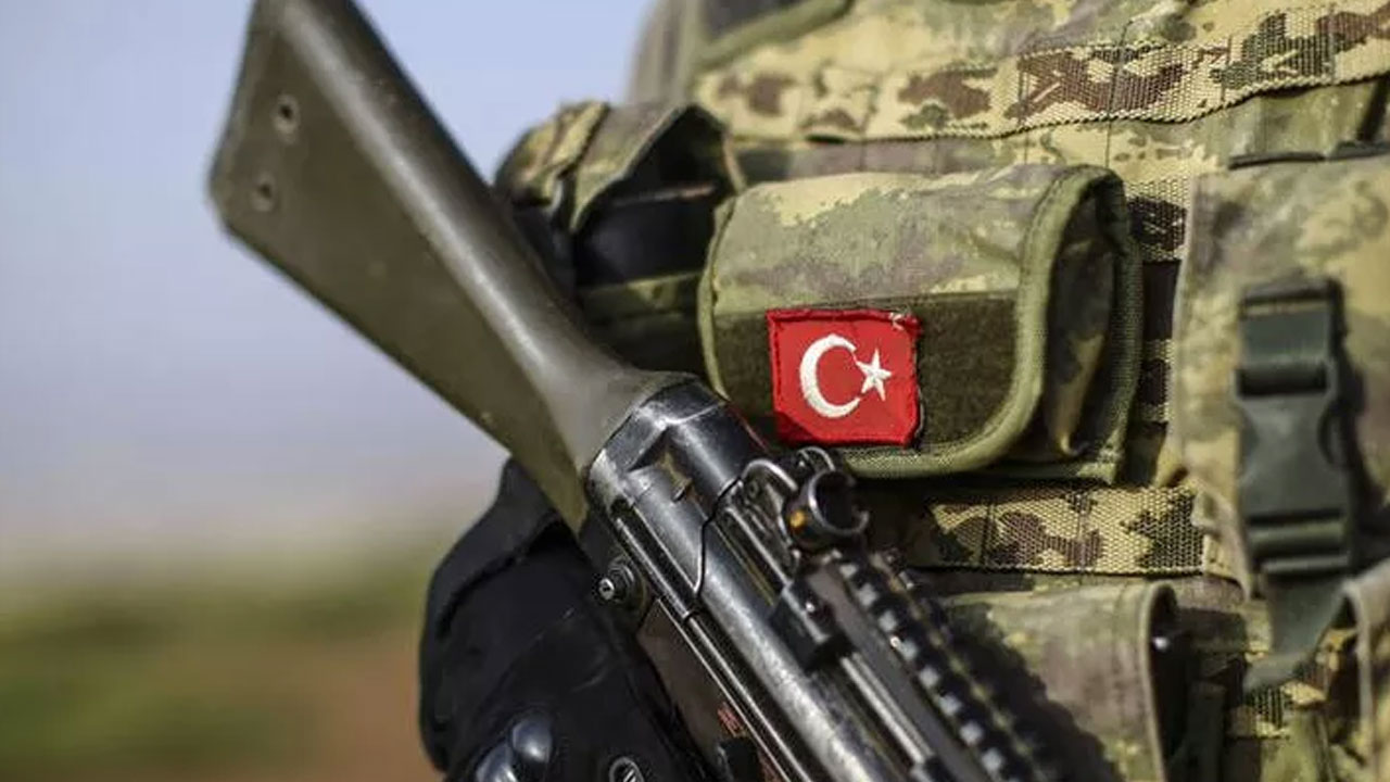 Suriye operasyonu öncesi YPG’yi korku sardı, yardım istedi: SİHA'larla kadrolarımız hedef alınıyor