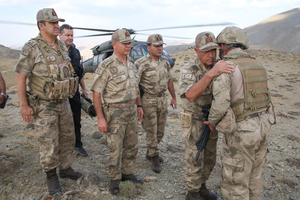 Orgeneral Çetin: 'Dağlar teröristlerden tamamen temizlenmiş durumda'