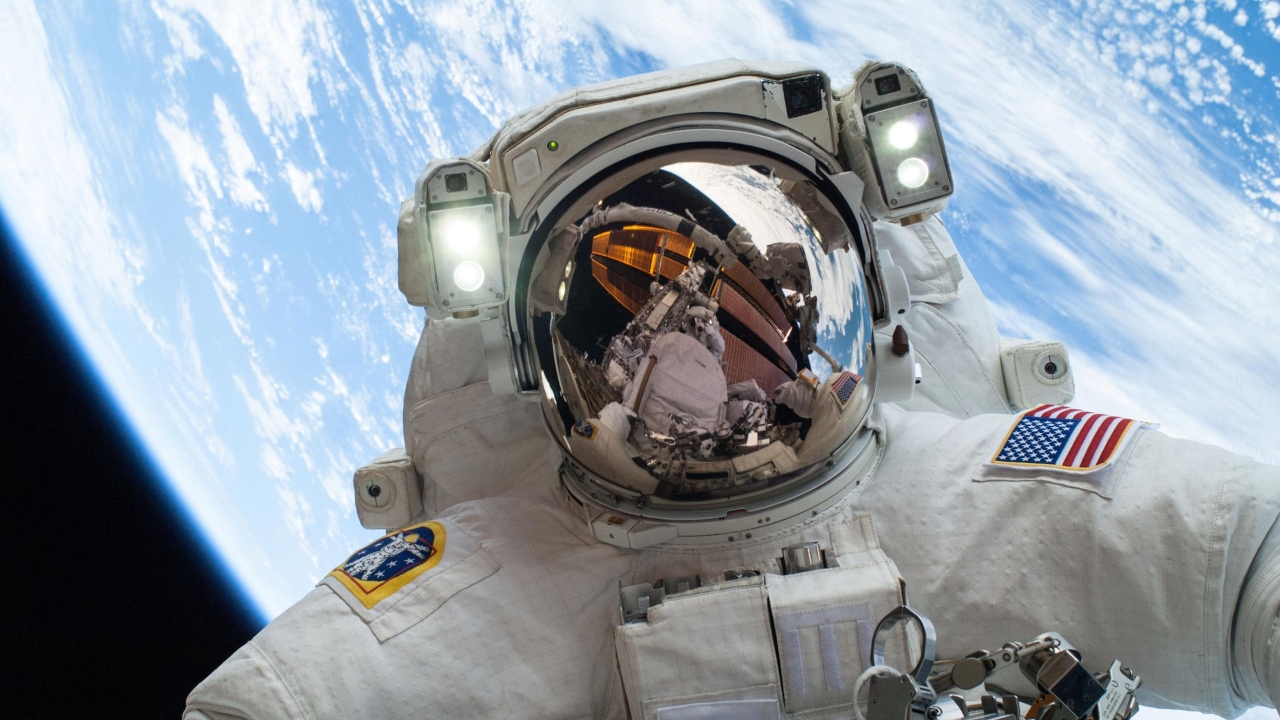 Astronotların ayaklarından beynindeki sıvıyı çekecekler! Astronotların ayaklarından beynindeki sıvıyı çekecekler!