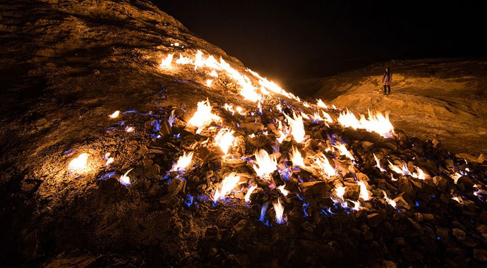 Bu tepede ateş hiç sönmüyor