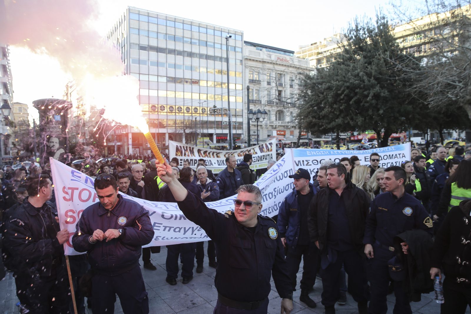 Atina karıştı: Sözünüzü tutun