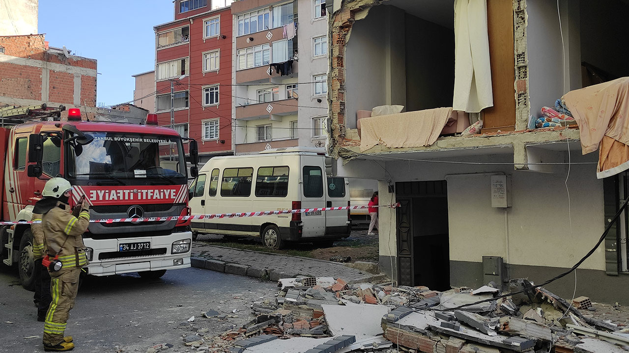 Avcılar'da korkutan patlama: 1 yaralı Avcılar'da korkutan patlama: 1 yaralı