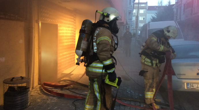 Avcılar’da korkutan yangın