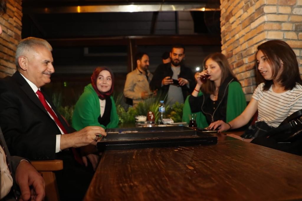 Avcılar'da Binali Yıldırım'a yoğun ilgi