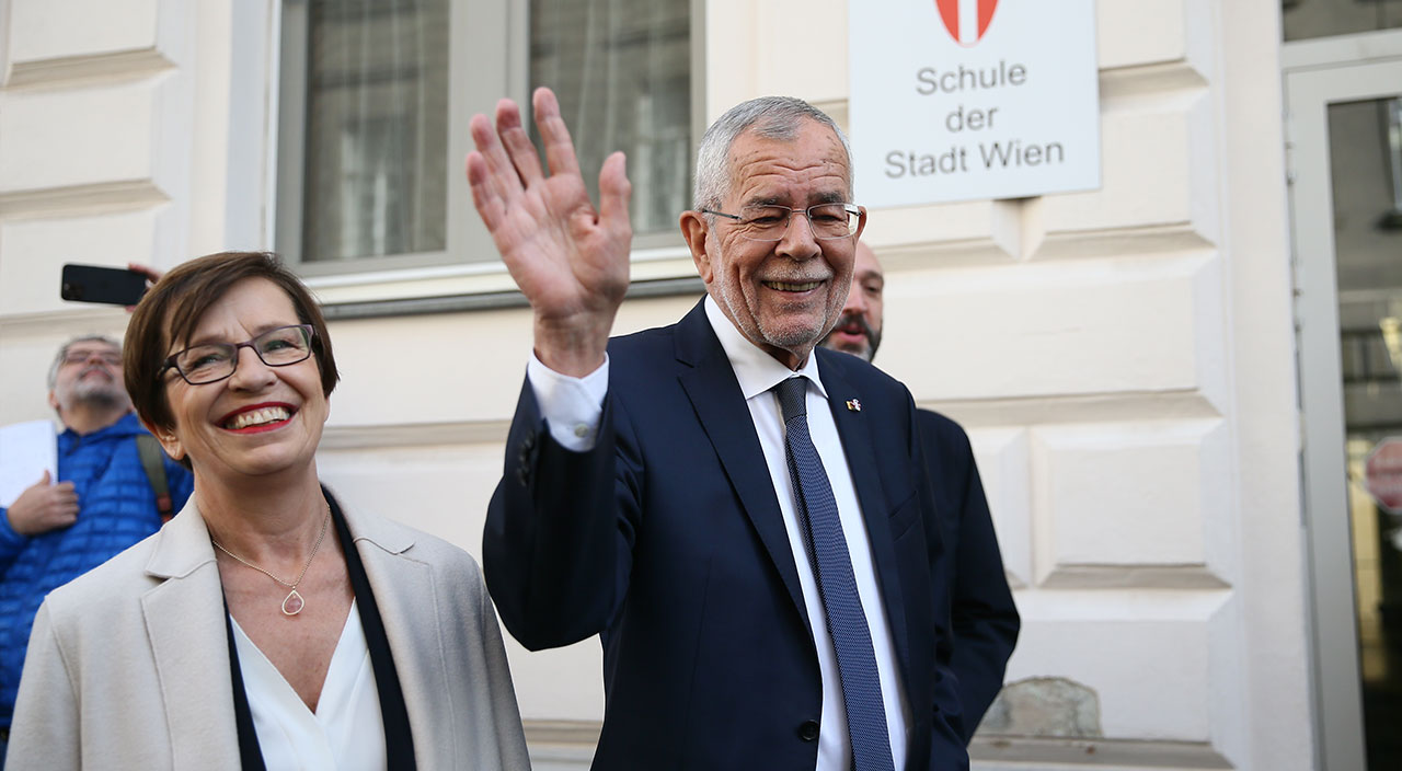 Avusturya cumhurbaşkanını seçiyor Avusturya cumhurbaşkanını seçiyor