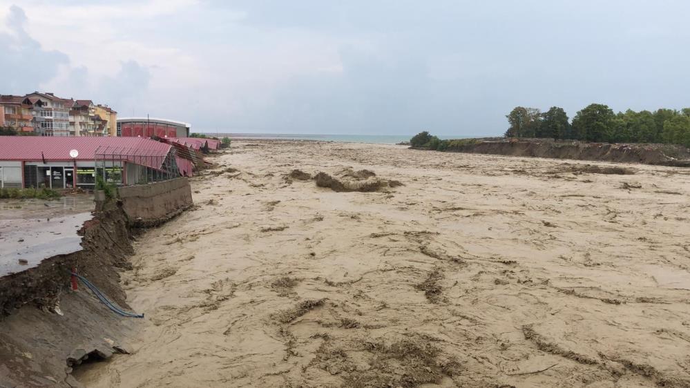 Karadeniz sele teslim! Karadeniz sele teslim!