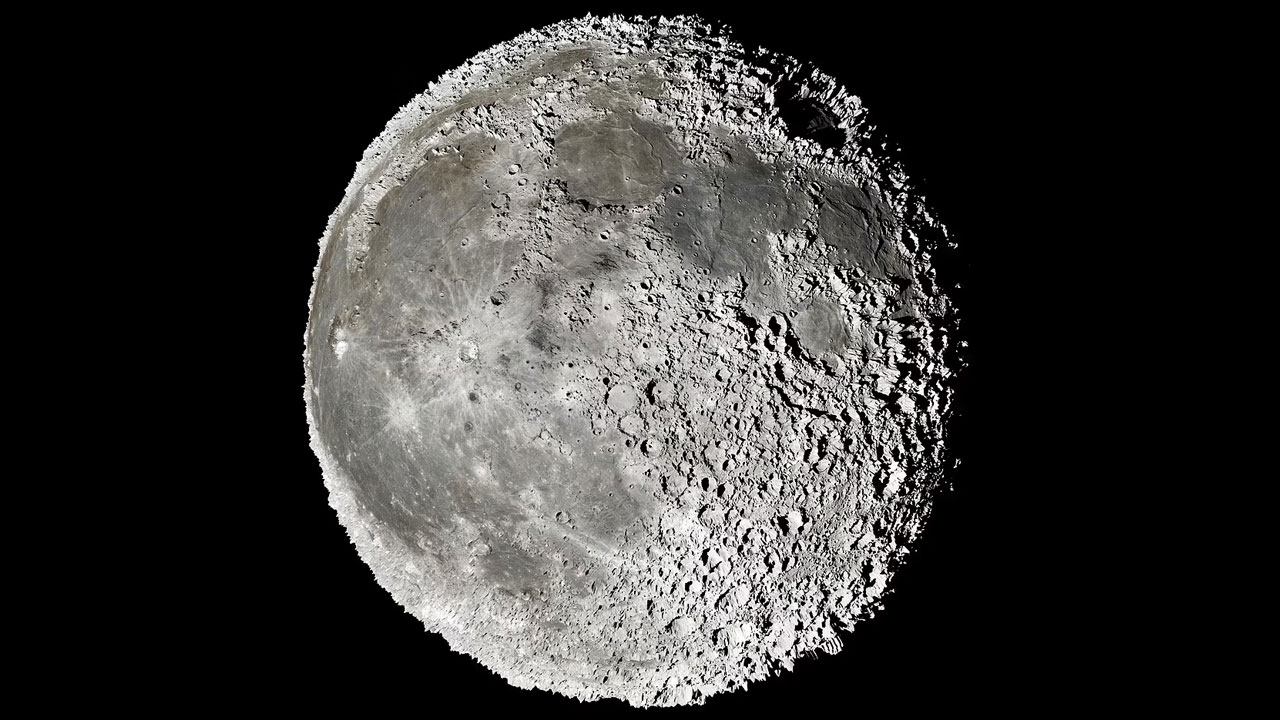 200 bin fotoğraf birleştirildi: İşte Ay yüzeyinin en gerçekçi görüntüsü