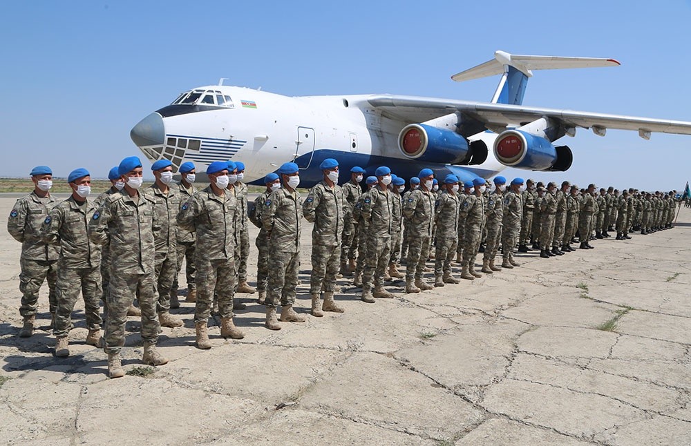 Türk askeri Azerbaycan’da törenle karşılandı