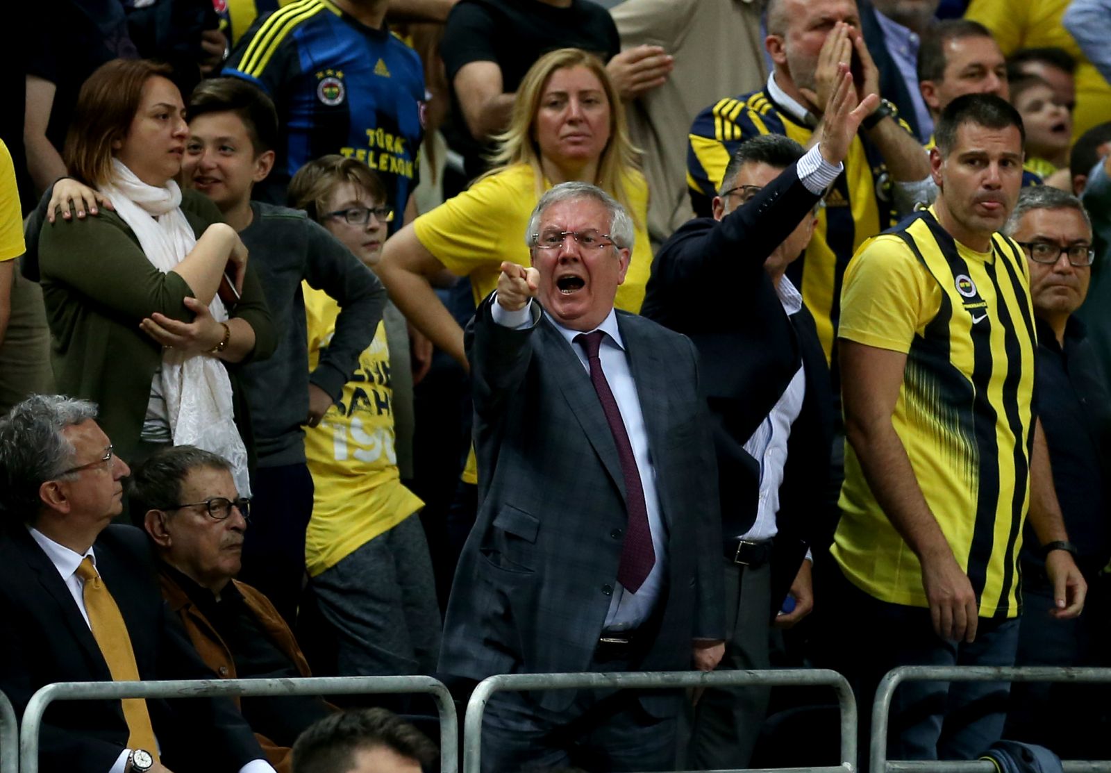 Aziz Yıldırım'dan Ergin Ataman'a tepki!