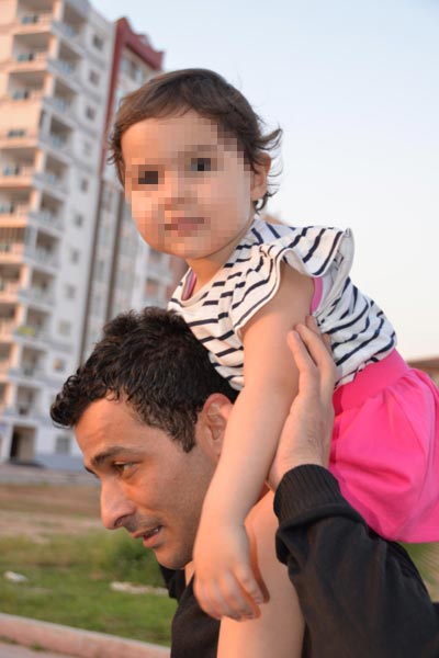 Tuanna, babasıyla çok mutlu