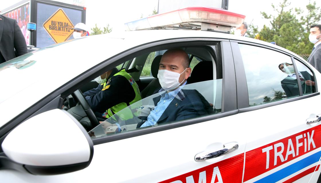 Bayram dolayısıyla kara yollarında sıkı trafik tedbirleri uygulanmaya başlandı