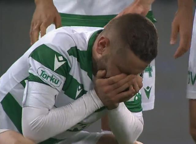 Konya’da duygusal anlar! Skubic bitiş düdüğüyle gözyaşlarına boğuldu