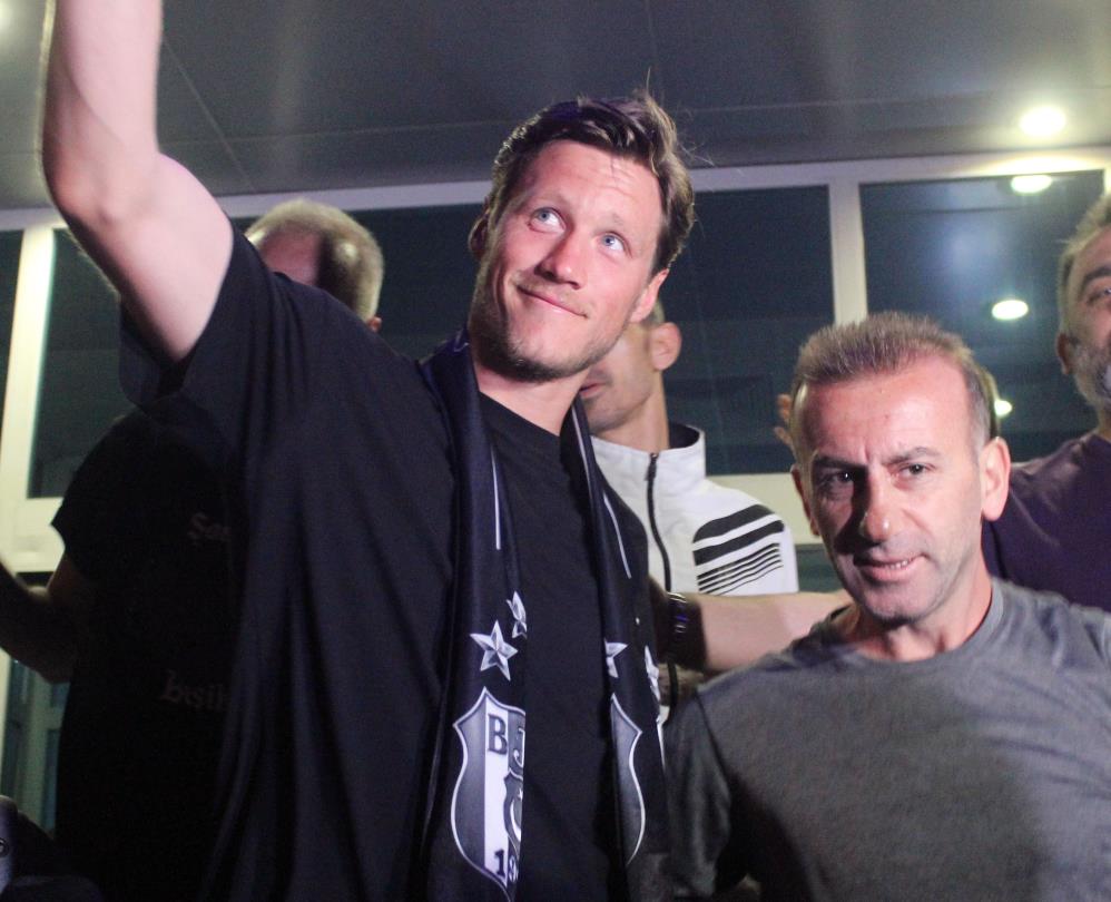 Sözünün eri Weghorst! Sonunda 'kartal yuvası'na kondu