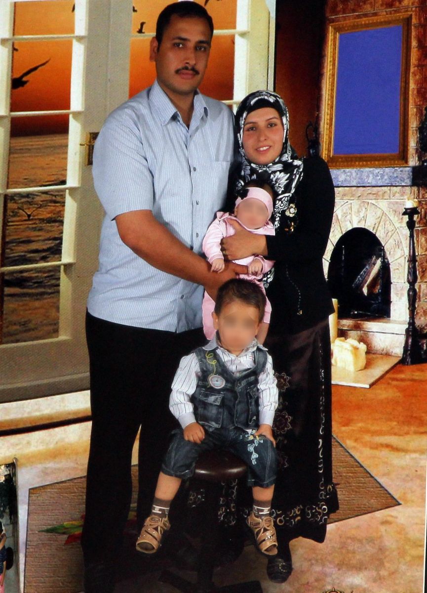 Cinnet getirdi evi ateşe verdi, eşi ve 2 çocuğu öldü