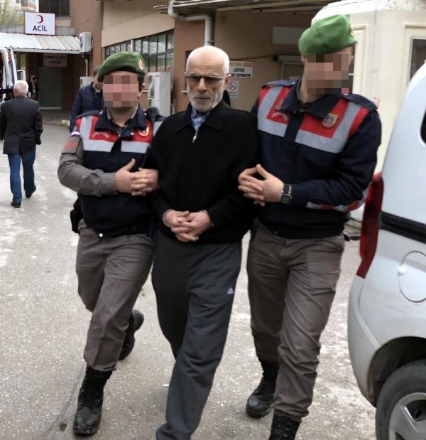 Villada saklanan FETÖ yöneticisi yakalandı