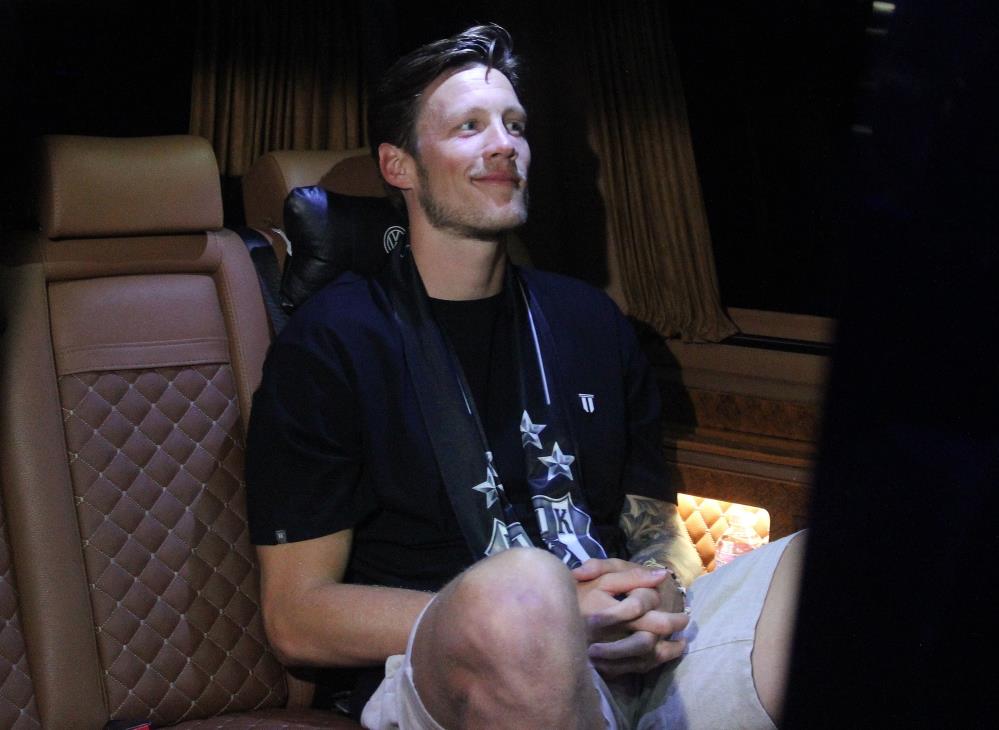 Sözünün eri Weghorst! Sonunda 'kartal yuvası'na kondu