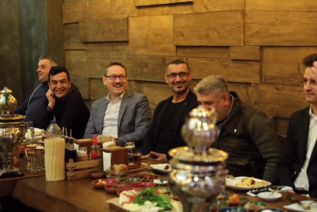 Başkan Kartoğlu, Dünya Radyo Günü’nde radyocularla buluştu