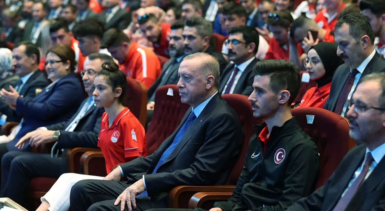 Cumhurbaşkanı Erdoğan: Tokyo'da gururlandık sıra Paris'te