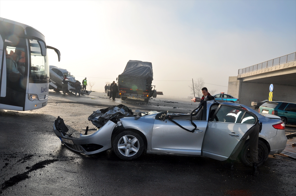 Bursa'da zincirleme kaza: 5 yaralı