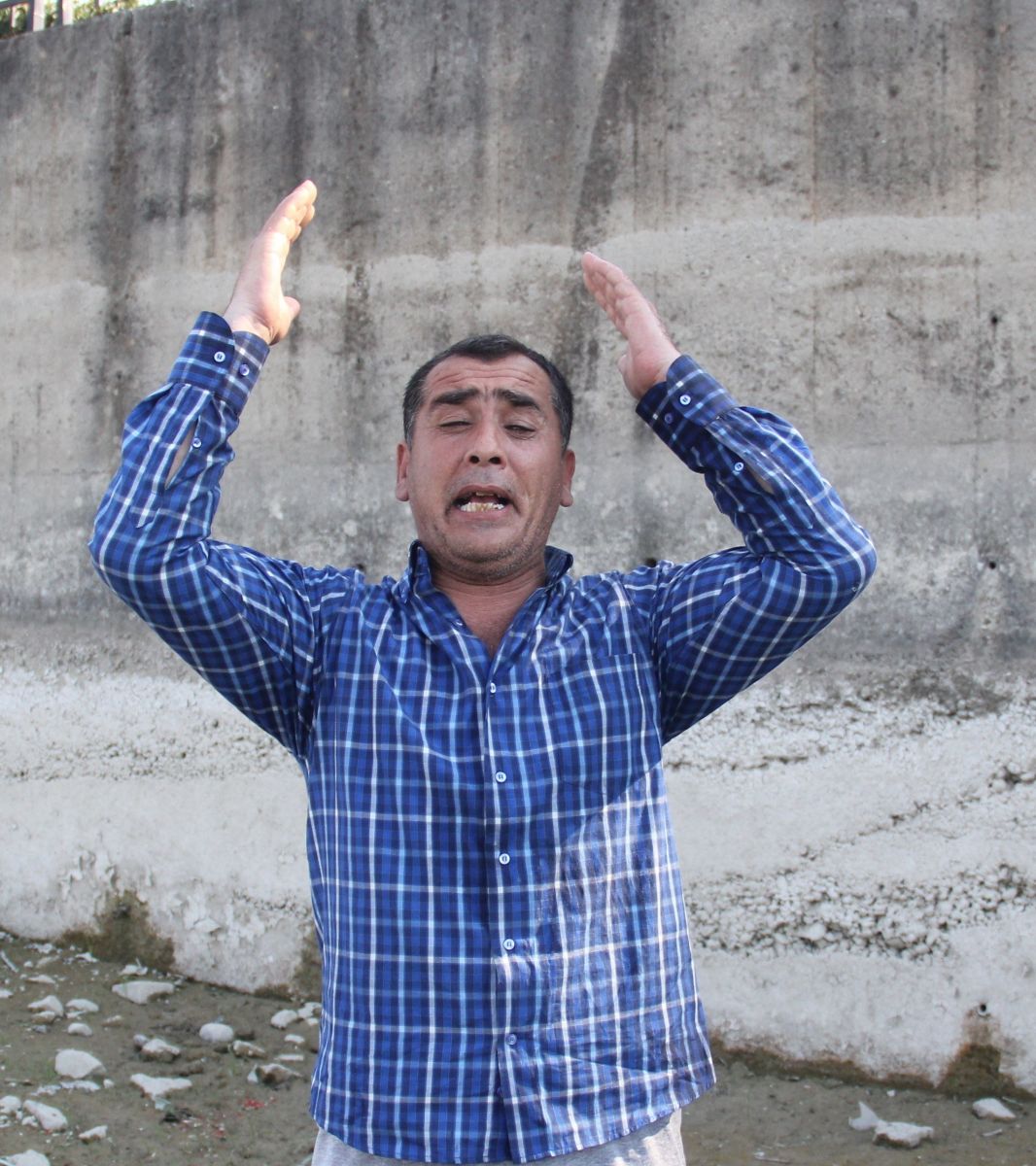 Baba 'can', kadınlar 'canlı yayın' derdinde