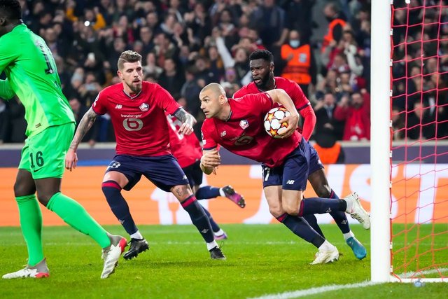 Kral durmak bilmiyor! Burak Yılmaz attığı golle Şampiyonlar Ligi’nde tarihe geçti