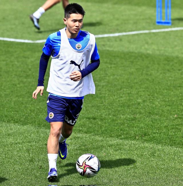 Fenerbahçe’nin yeni transferi adeta mest etti! İsmail Kartal hayran kaldı