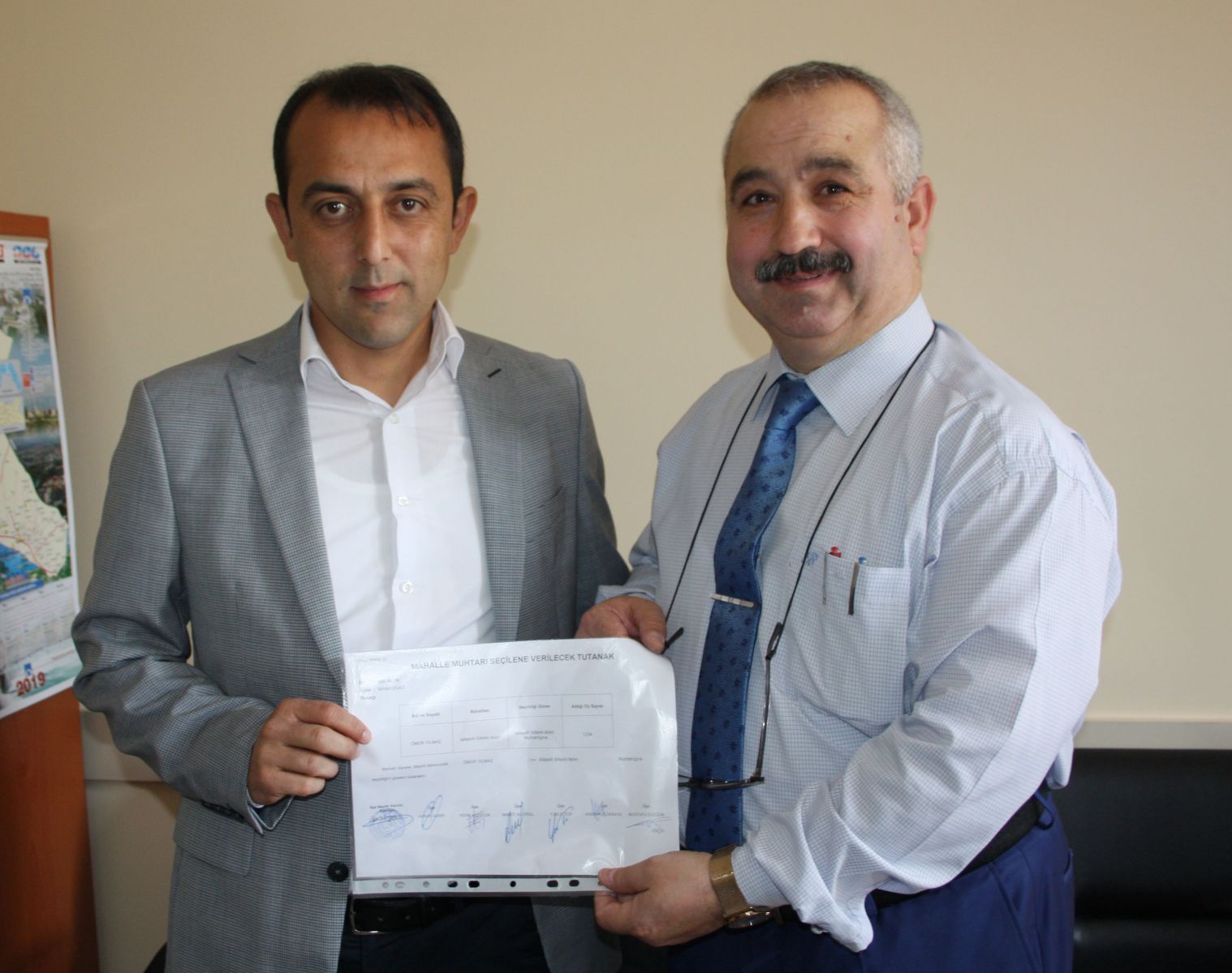 Manavgat’ta baba-oğul birlikte muhtar oldu