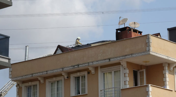 Babasıyla tartıştı, hızını alamayıp evi ateşe verdi