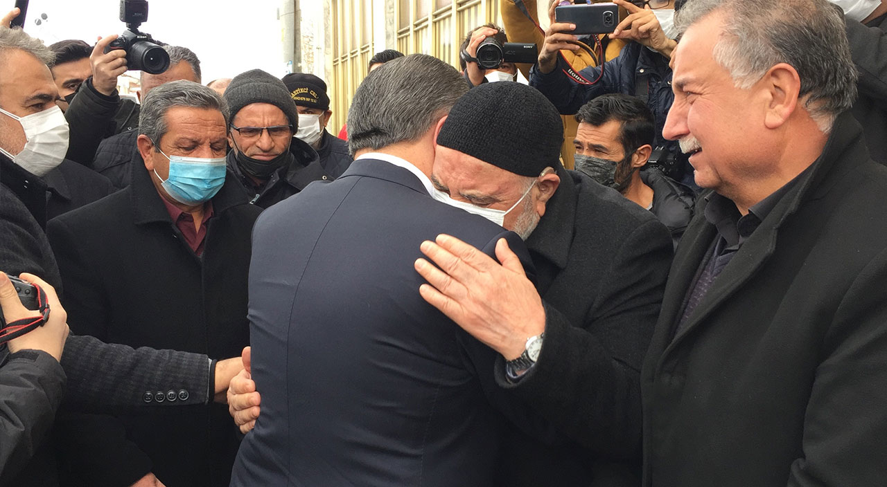 Bakan Koca’nın babaannesi son yolculuğuna uğurlandı