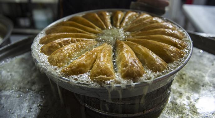 Baklavacılar ramazanda yoğun mesaide