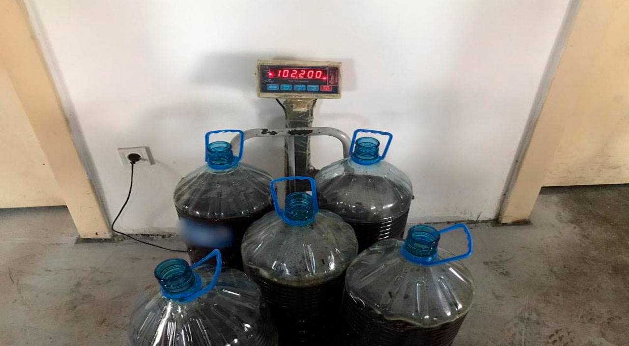 Sarp Gümrük Kapısı'nda yarım tondan fazla bal yakıt depolarında ele geçirildi