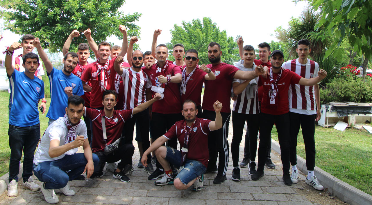 Bandırma'da olağanüstü hal! Bandırmaspor taraftarı Kocaeli'ye akın etti